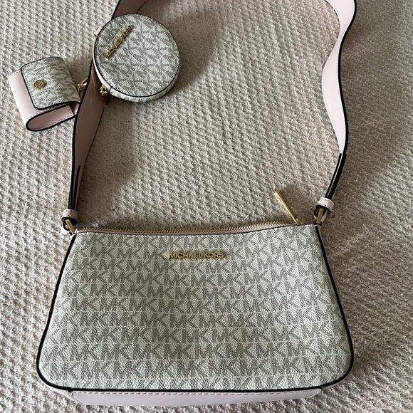 Michael Kors White and Pink Crossbody Bag Set